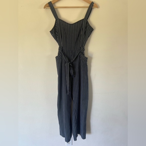 Paige Emma Cropped Tie Strap Jumpsuit In Rich Navy Paradise Stripe Size Small - Picture 2 of 15
